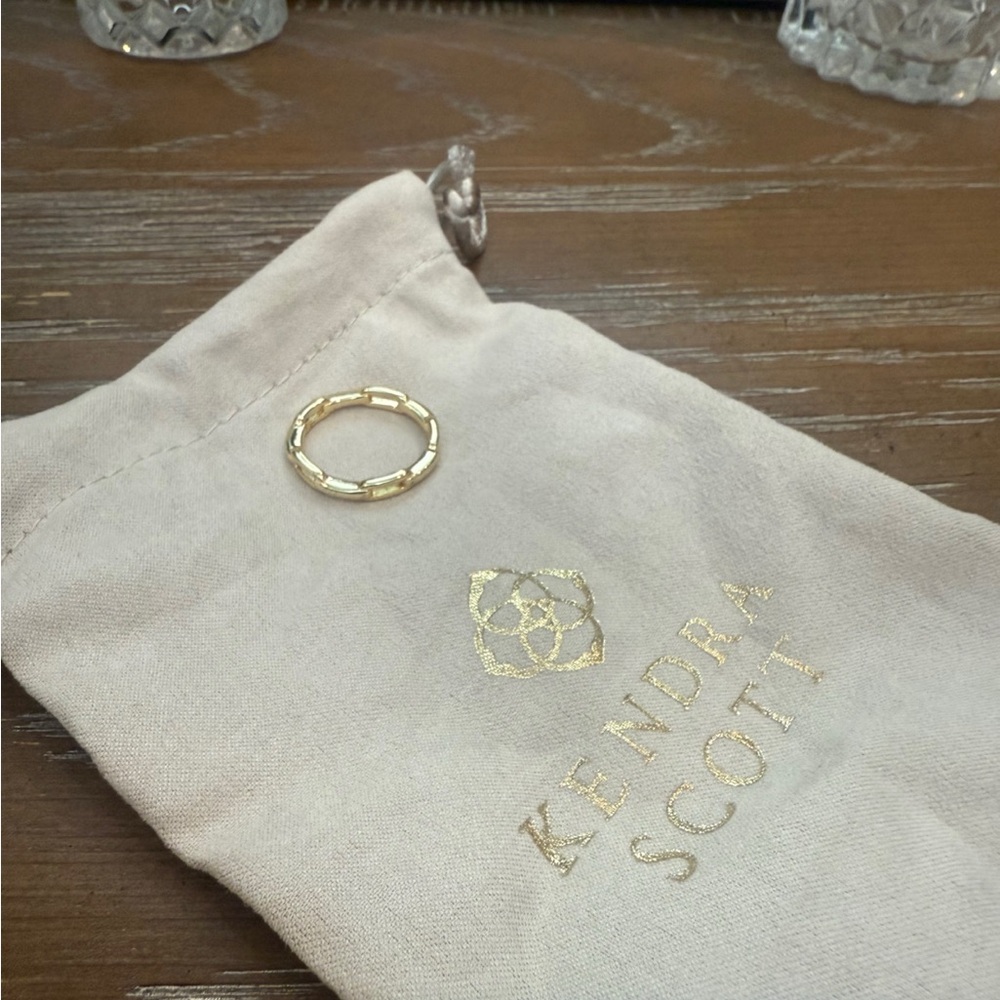 Women’s Kendra Scott Ring